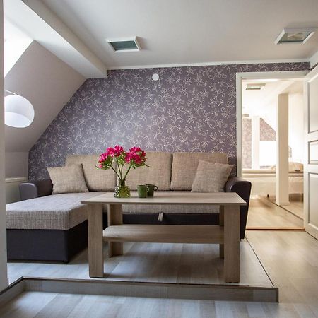 Suviste Guesthouse 쿠레사아레 외부 사진