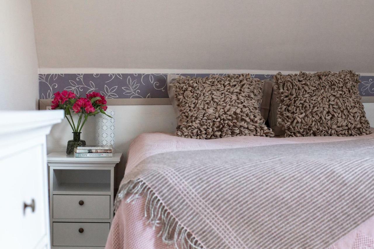 Suviste Guesthouse 쿠레사아레 외부 사진