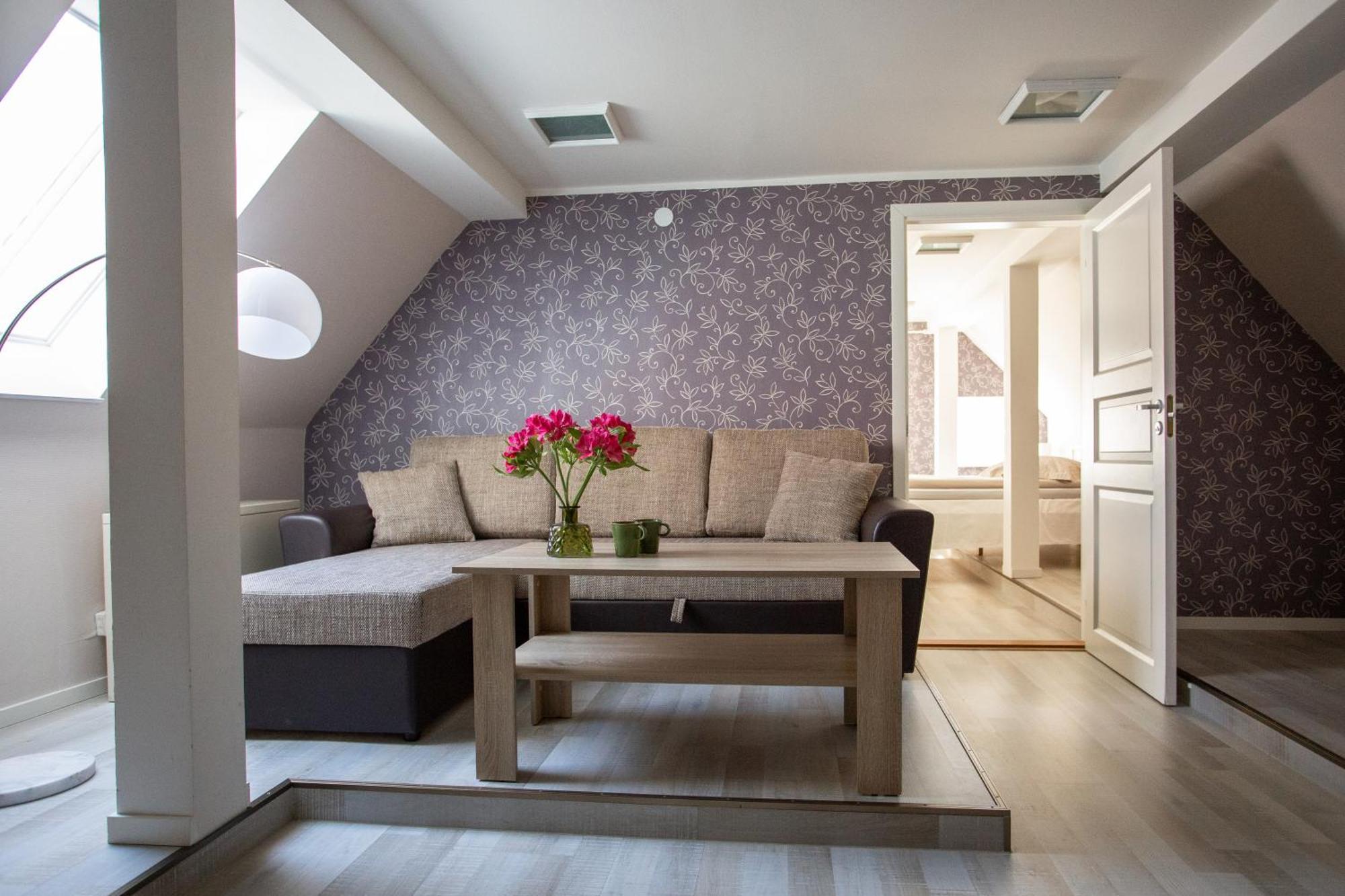 Suviste Guesthouse 쿠레사아레 외부 사진
