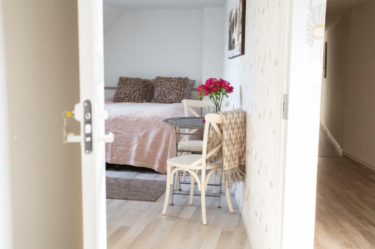 Suviste Guesthouse 쿠레사아레 외부 사진
