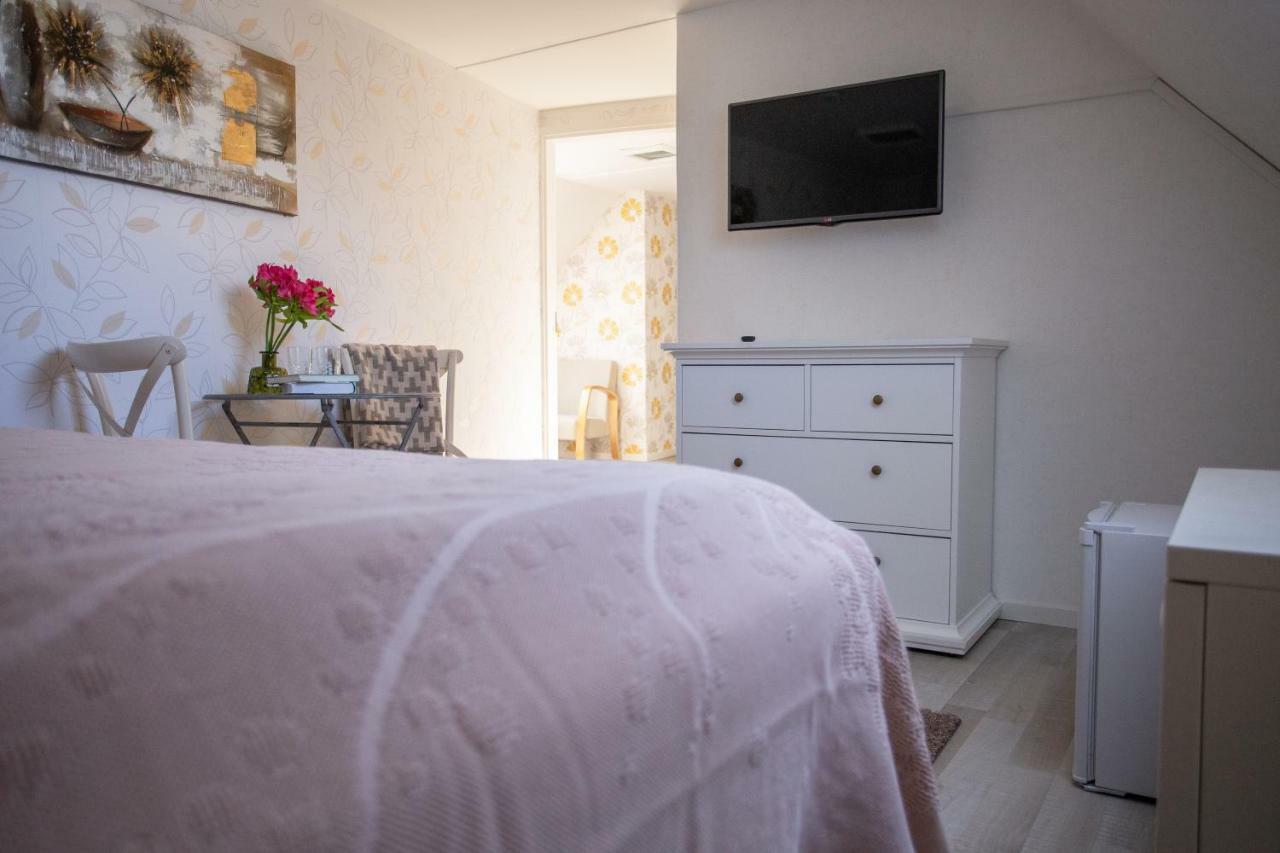 Suviste Guesthouse 쿠레사아레 외부 사진